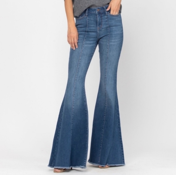 Women’s Judy Blue 70s,Highrise, Bell Bottom Flared Jeans - Picture 6 of 16